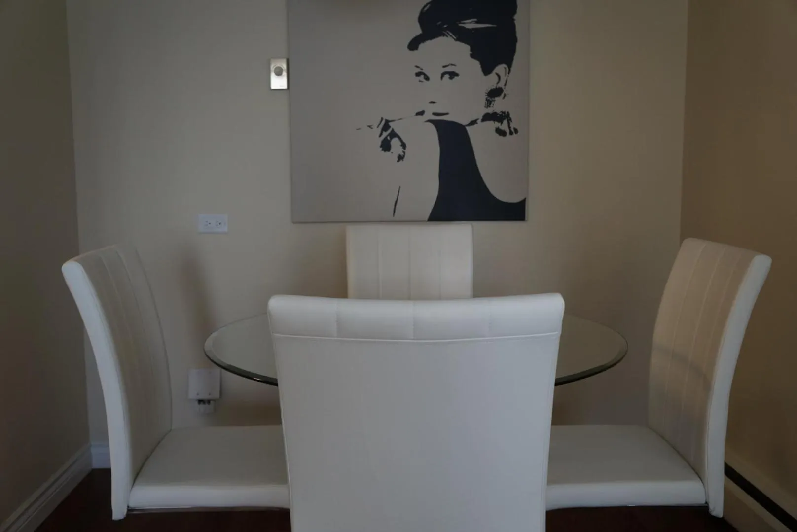 Holiday home Ultimate Urban Living: Trendy 2Br Townhouse In Downtown Vancouver